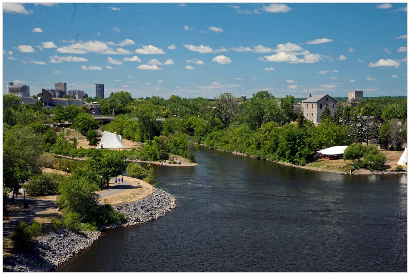 Confederation Boulevard